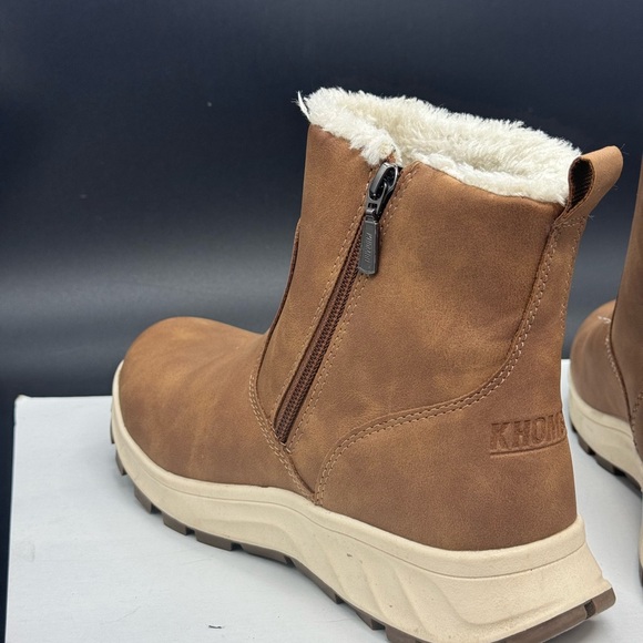 KHOMBU Sienna NWOT All Weather Water Repellant Boots SZ9 - Picture 9 of 15